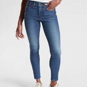 Athleta “Ultra Skinny Sculptek Jean,” True Blue, 16